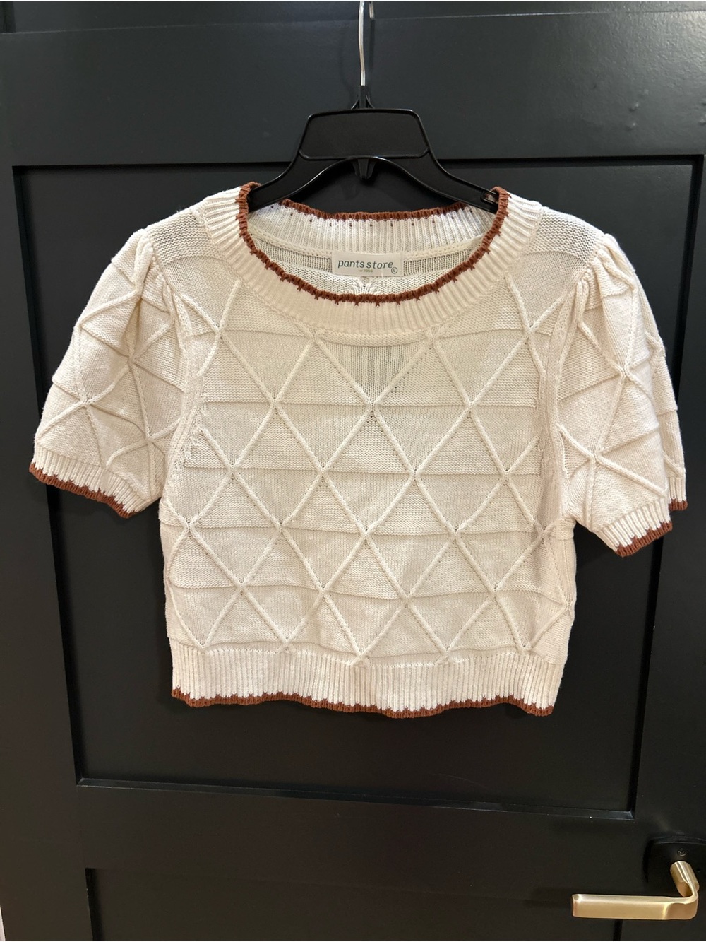 pants store Cream Short-Sleeve Textured Knit Sweater with Brown Edge